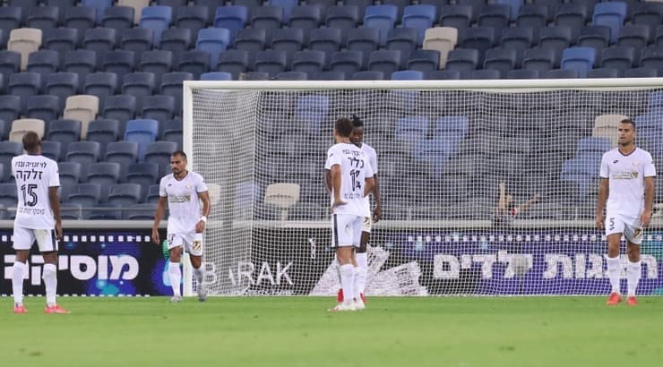 שחקני חדרה מאוכזבים (עמרי שטיין) שחקני חדרה מאוכזבים