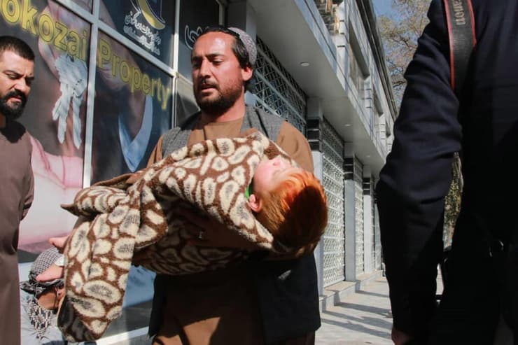 אפגניסטן קאבול פיגוע בית חולים צבאי אנשים בורחים