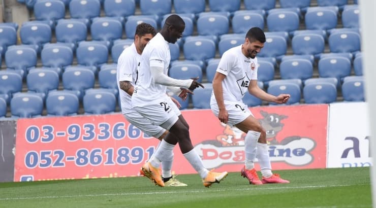 שחקני הפועל רעננה