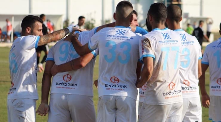 שחקני יפו חוגגים