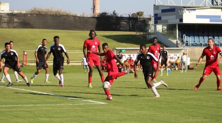 הפועל אשקלון נגד הפועל אזור (באדיבות יונתן גינזבורג) הפועל אשקלון נגד הפועל אזור