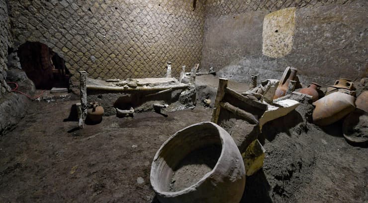 חדר שנשמר בשלמותו וילה ליד פומפיי גרו בו עבדים רומי