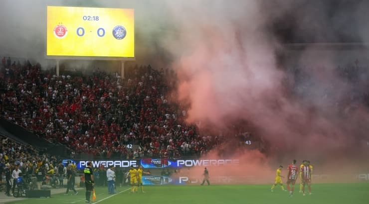 אבוקות בבלומפילד