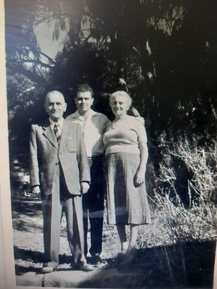 ארנולד אדלר והוריו, בשנות ה-60 בחיפה