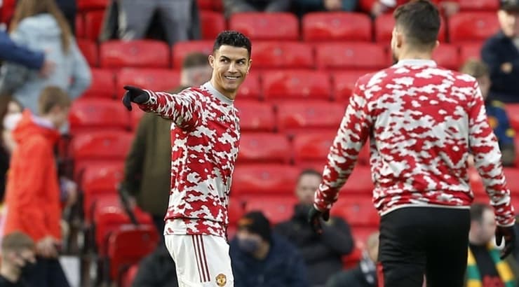 רונאלדו בחימום (רויטרס) רונאלדו בחימום