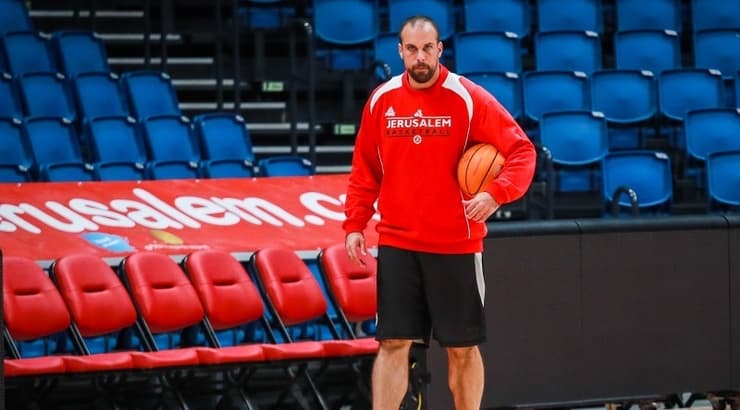 יותם הלפרין (אורן בן חקון) יותם הלפרין