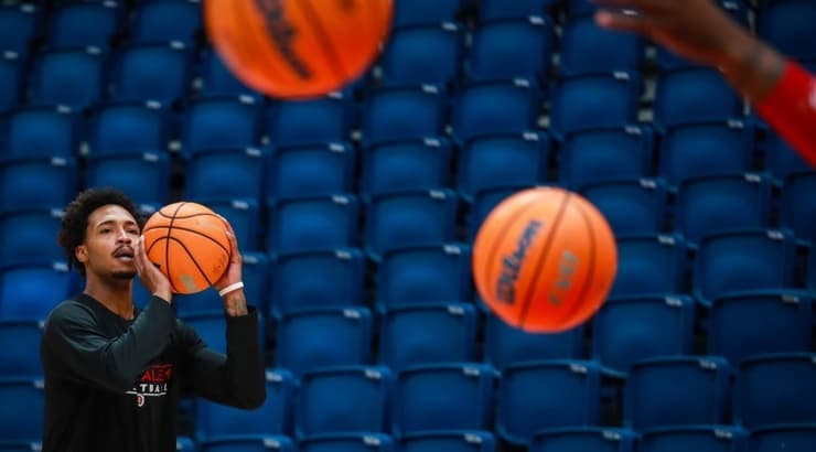 ג'יילן אדמס (אורן בן חקון) ג'יילן אדמס