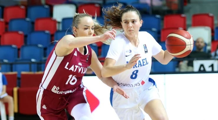 דניאל קארש (לילך וויס) דניאל קארש