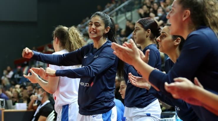 הספסל של נבחרת ישראל (לילך וויס) הספסל של נבחרת ישראל