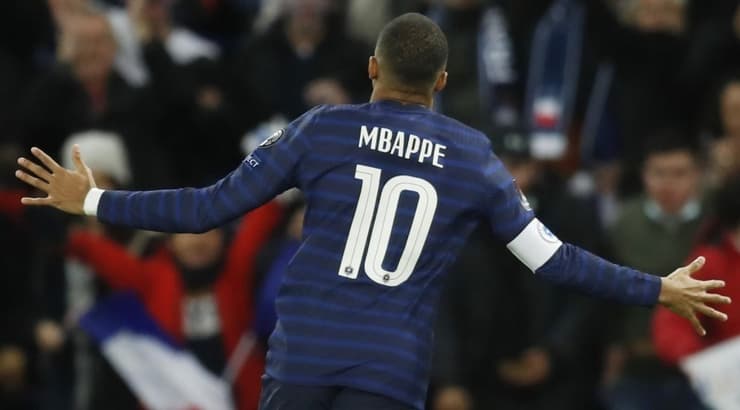 קיליאן אמבפה חוגג (רויטרס) קיליאן אמבפה חוגג