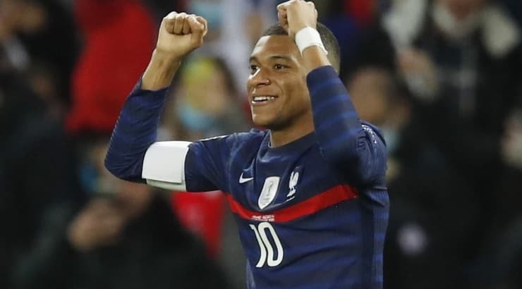 קיליאן אמבפה חוגג (רויטרס) קיליאן אמבפה חוגג