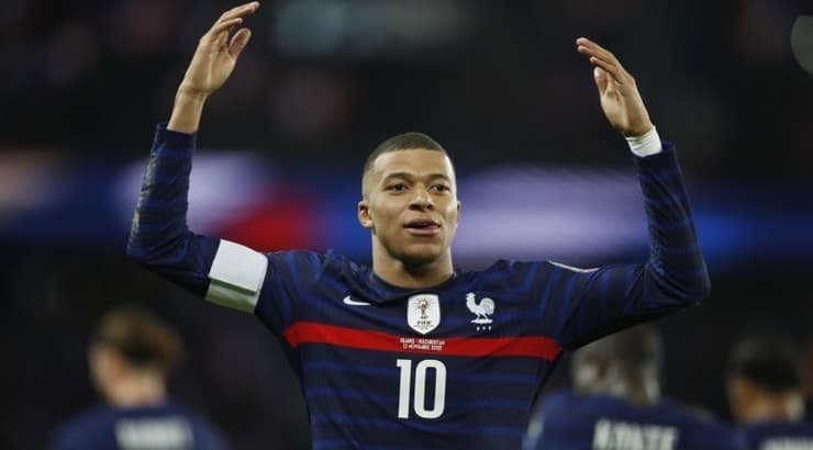 קיליאן אמבפה חוגג (רויטרס) קיליאן אמבפה חוגג