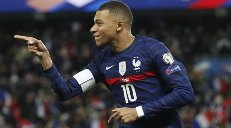 קיליאן אמבפה חוגג (רויטרס) קיליאן אמבפה חוגג