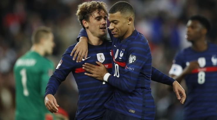 קיליאן אמבפה ואנטואן גריזמן חוגגים (רויטרס) קיליאן אמבפה ואנטואן גריזמן חוגגים