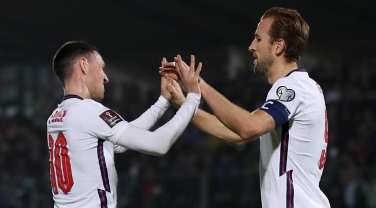 הארי קיין ופיליפ פודן חוגגים