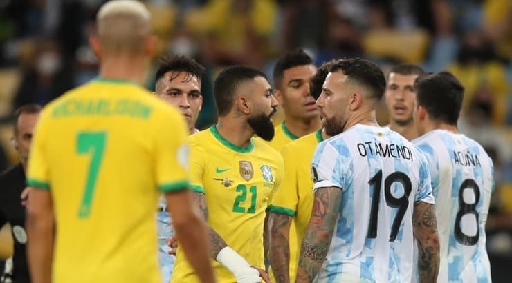 שחקני ארגנטינה וברזיל בעימות