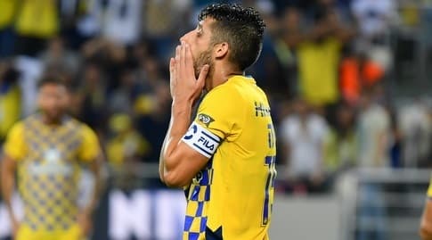 דור מיכה במדי מכבי ת"א, הצדדים מתכוננים לקרב מלוכלך