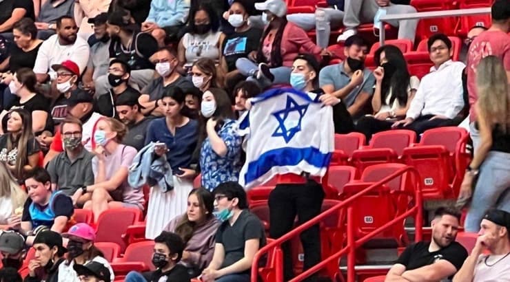 דגל ישראל בקהל