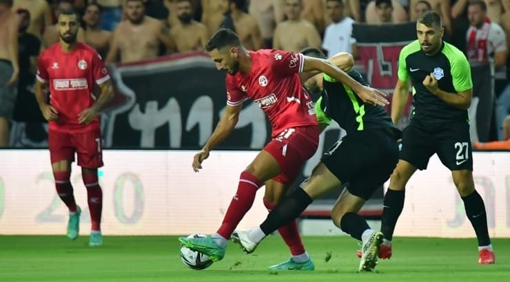 שגיב יחזקאל. בספק לק"ש בעקבות כאבים במפשעה (חגי מיכאלי) שגיב יחזקאל. בספק לק"ש בעקבות כאבים במפשעה