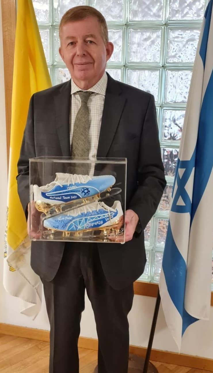 שגריר ישראל בוותיקן רפי שוץ