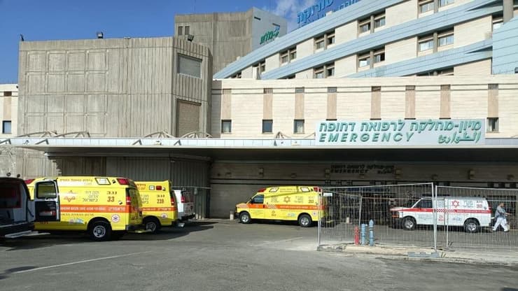 הפצועים קשה מהדקירות ברהט מובלים לטיפול בבית חולים סורוקה