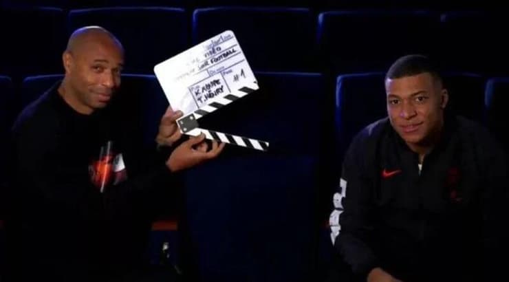 קיליאן אמבפה ותיירי הנרי (צילום מסך) קיליאן אמבפה ותיירי הנרי