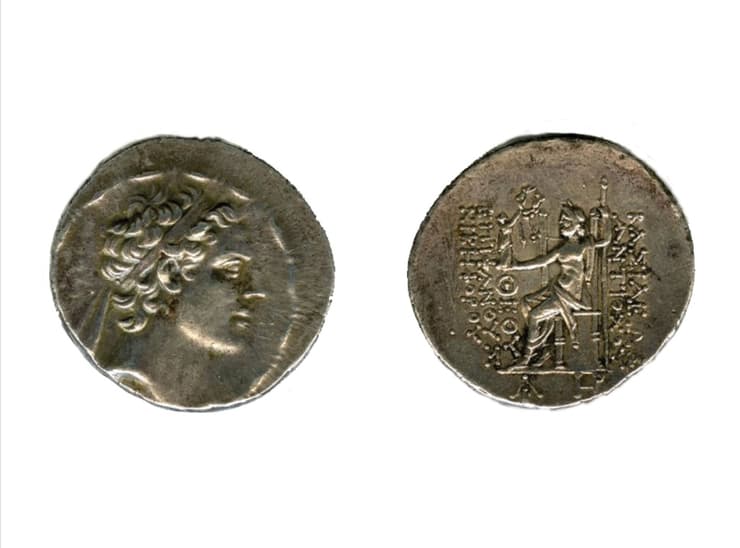 מטבע יווני (סלאוקי) של אנטיוכוס הרביעי