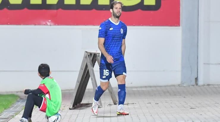 אור אוסטוניד יוצא (חגי מיכאלי) אור אוסטוניד יוצא