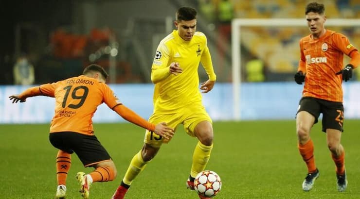 פרננדו קוסטנסה מול מנור סולומון