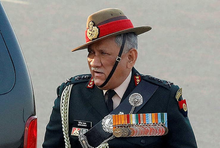 ביפין ראוואט רמטכ"ל הודו מפקד כוחות ההגנה של הודו היה ב מסוק ש התרסק