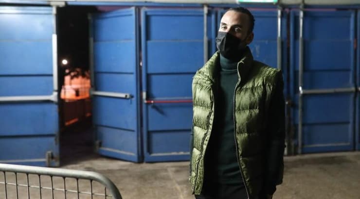 מרקו יאנקוביץ' מחוץ לבית הדין (רדאד ג'בארה) מרקו יאנקוביץ' מחוץ לבית הדין