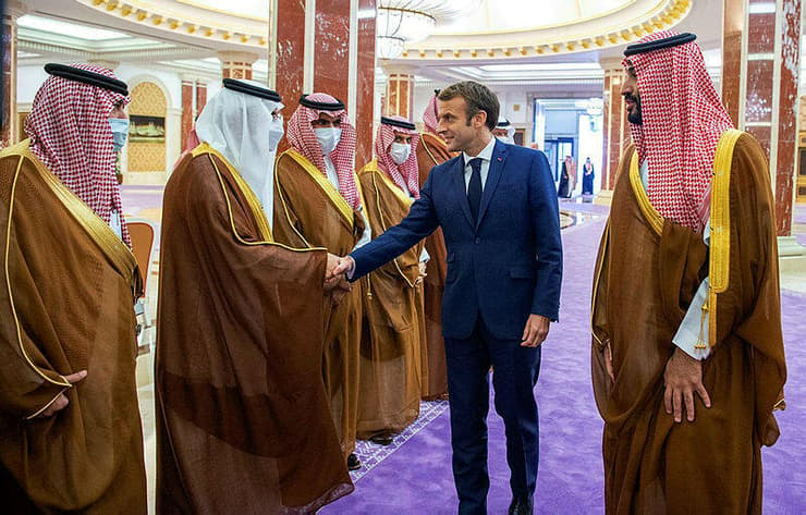 נשיא צרפת עמנואל מקרון ביקור סעודיה יורש העצר מוחמד בן סלמאן