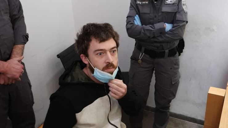 אילן אפשטיין, הבוקר בבית המשפט. טוען לנקמה (צילום: גיל נחושתן) אילן אפשטיין בבית המשפט