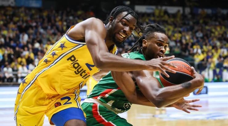 קינן אוואנס וג’ארל ברנטלי (איציק בלניצקי) קינן אוואנס וג’ארל ברנטלי