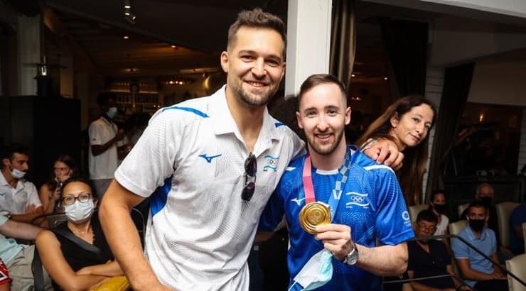 ארטיום דולגופיאט ואלכס שטילוב (איציק בלניצקי) ארטיום דולגופיאט ואלכס שטילוב