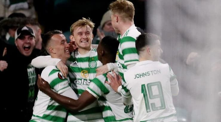 שחקני סלטיק חוגגים