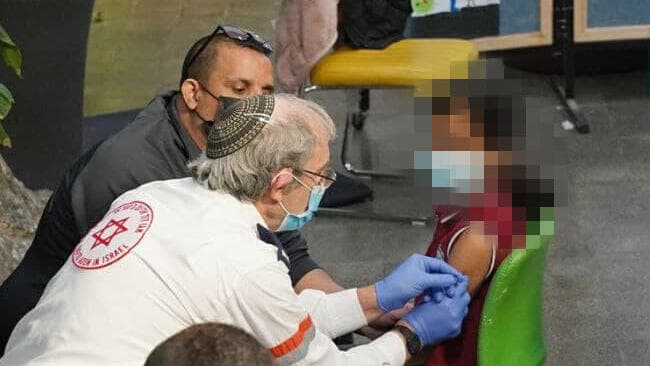 חיסוני ילדים בבית ספר אל זיתון בבועינה נוג'ידאת