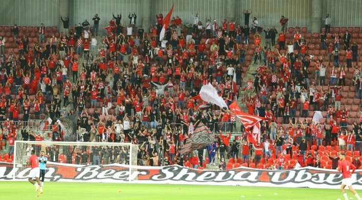 אוהדי הפועל באר שבע (מרטין גוטדאמק) אוהדי הפועל באר שבע