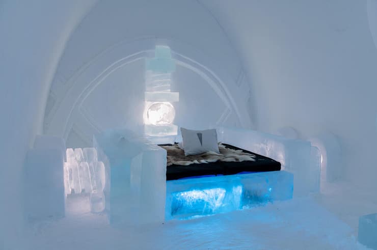 מלון הקרח 2021