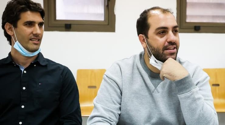 עופר בן אסא, נציג מכבי חיפה ולידו עובד גבריאל, מנהל התפעול של מכבי חיפה (איציק בלניצקי) (משמאל) עופר בן אסא, נציג מכבי חיפה ולידו עובד גבריאל, מנהל התפעול של מכבי חיפה (איציק בלניצקי)