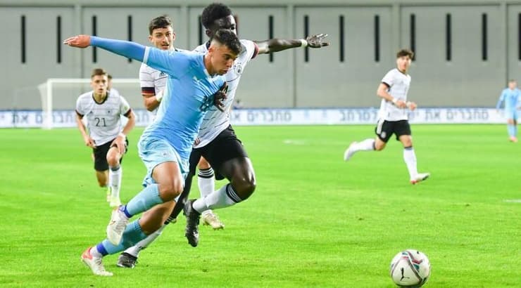 שגיא גניס במאבק (חגי מיכאלי) שגיא גניס במאבק