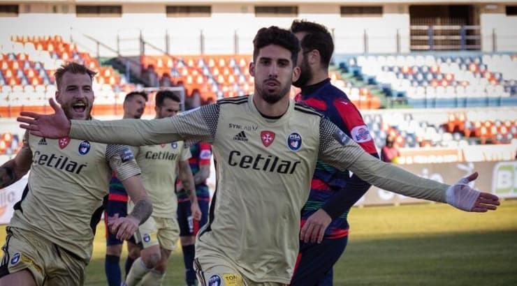 יונתן כהן (האתר הרשמי של פיזה) יונתן כהן