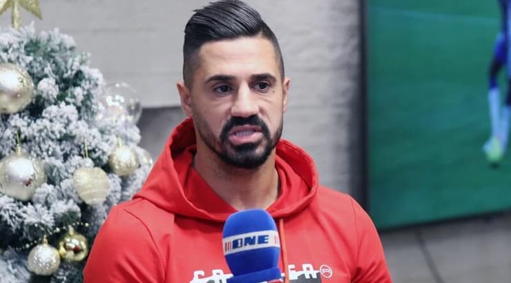 בירם כיאל (עמרי שטיין) בירם כיאל