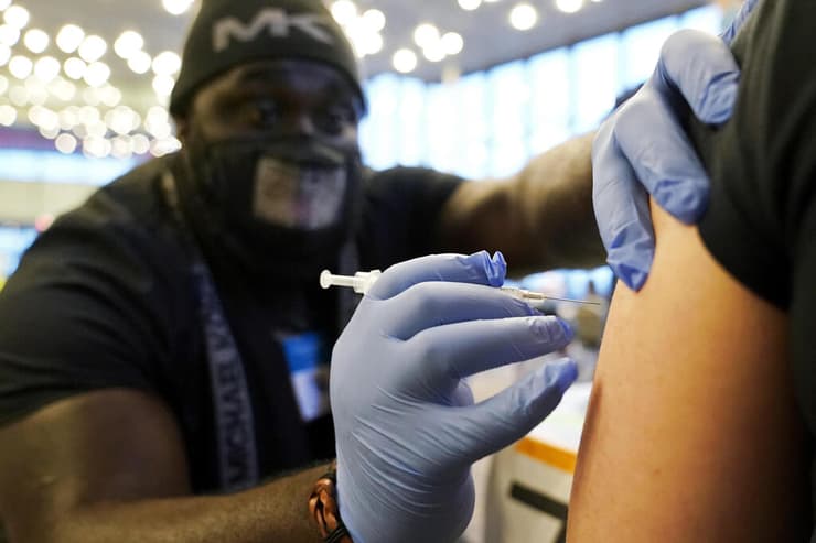 מחסנים חיסון פייזר נגד קורונה במדינת וושינגטון ארה"ב 
