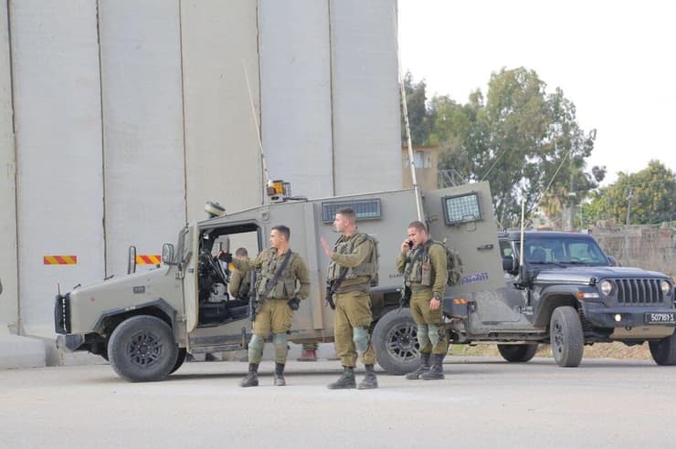 חיילים בגבול רצועת עזה