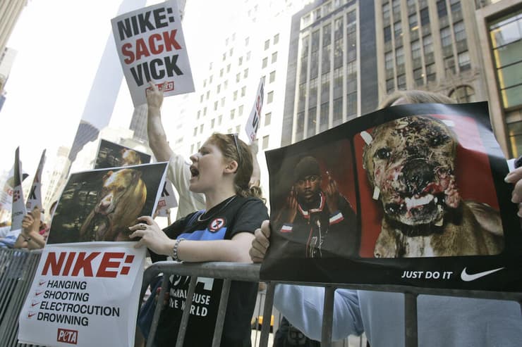 המחאה נגד מייקל ויק
