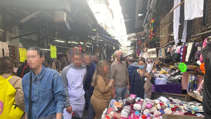 אכיפת מסיכות בשוק הכרמל, תל אביב