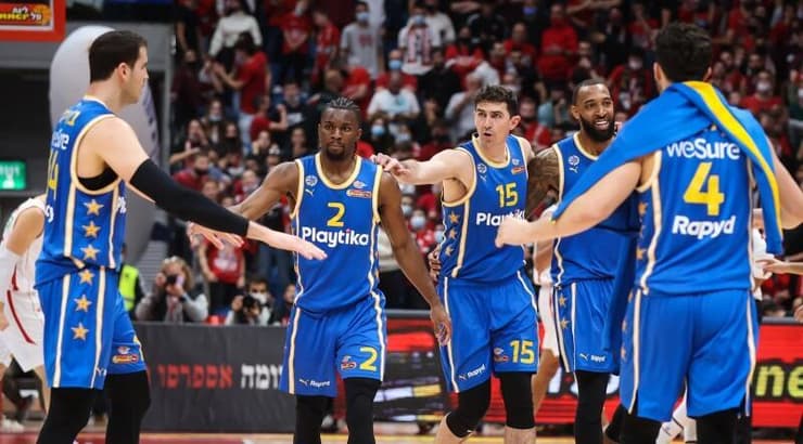 שחקני מכבי תל אביב (איציק בלניצקי) שחקני מכבי תל אביב