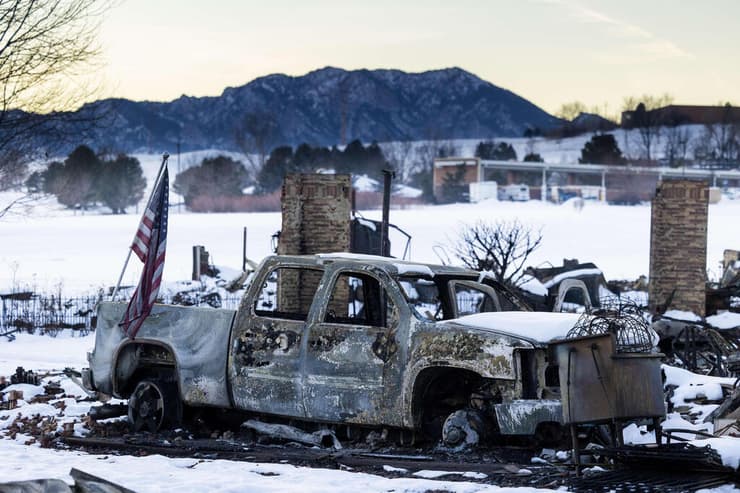 ארה"ב שריפה שריפת ענק קולורדו מצפון ל דנבר