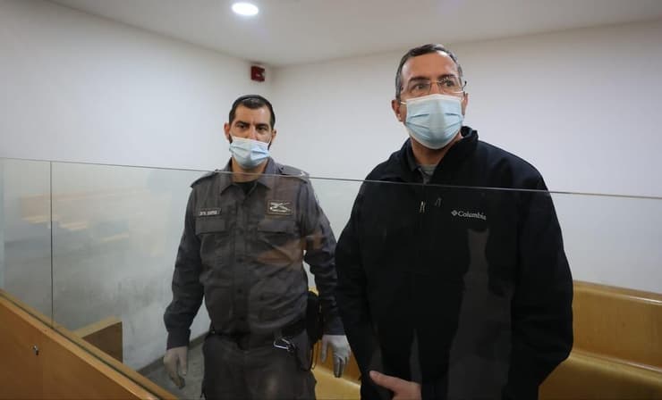      גיא רופא מגיע להארכת מעצרו בבית משפט השלום חיפה